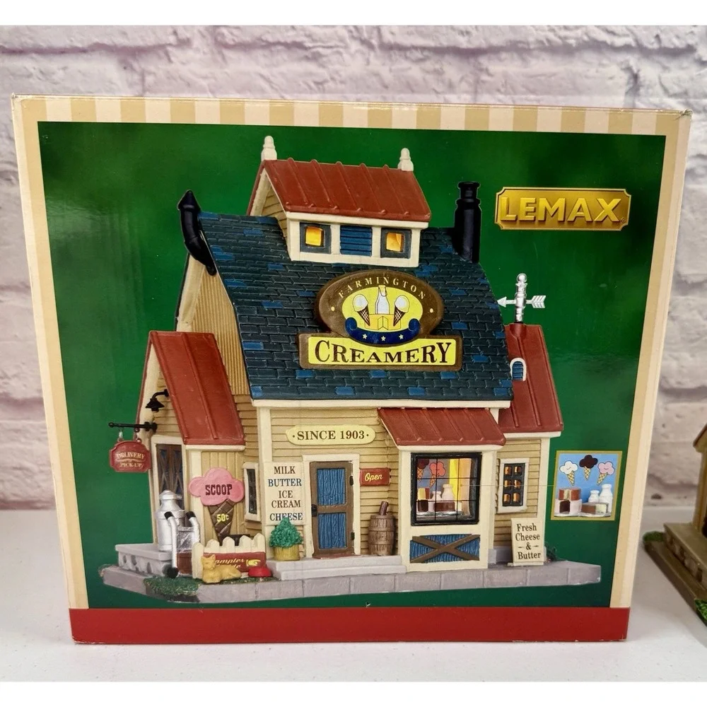 Lemax Village Farmington Creamery Ice Cream Porcelain Lighted Building Lights Up